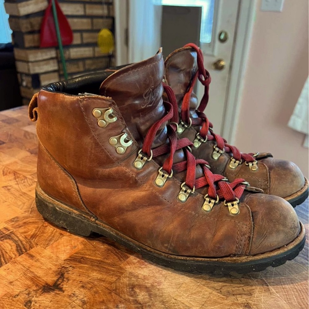 Danner Men’s 9.5 Mountain Light